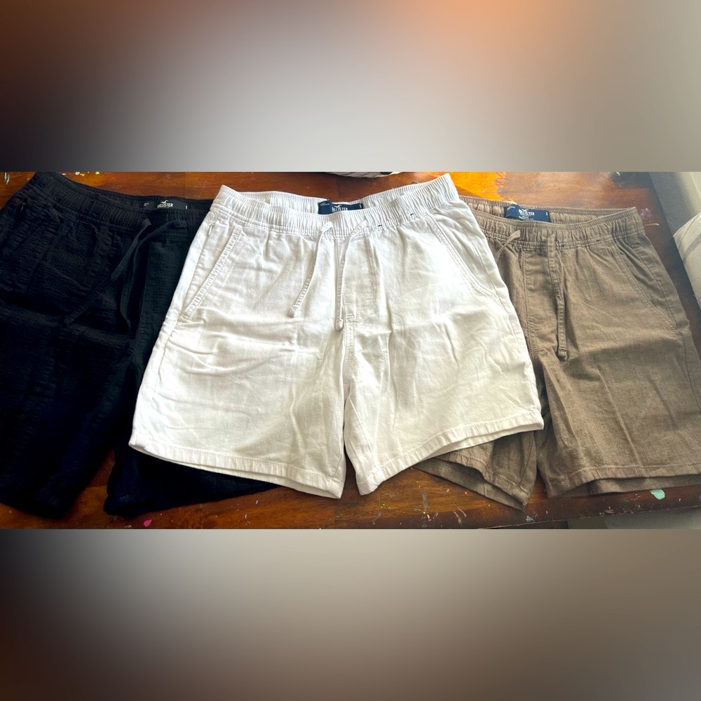 Men's Hollister Shorts S- Black, White, and Brown